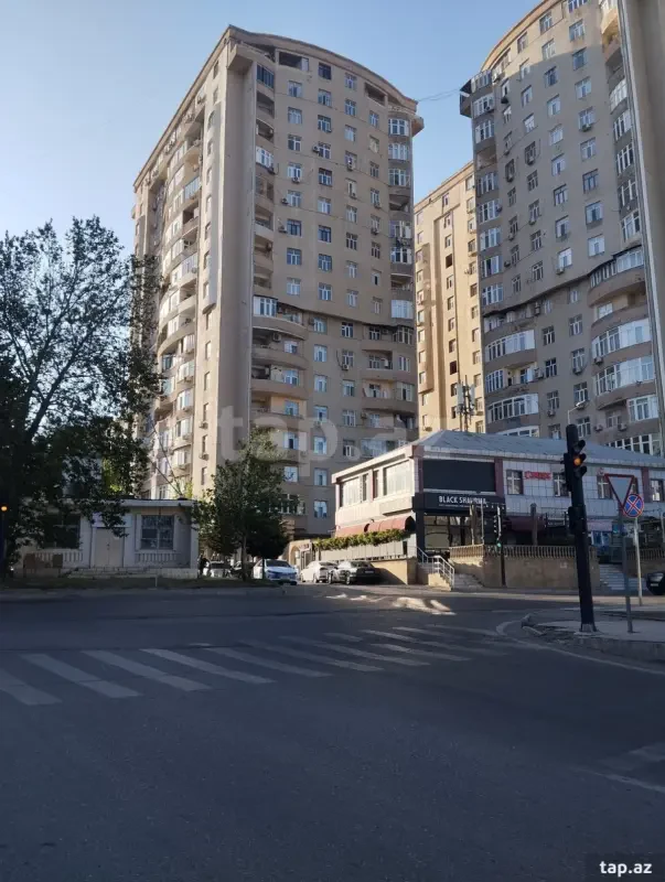 Satılır 3 otaqlı yeni tikili 64 m²