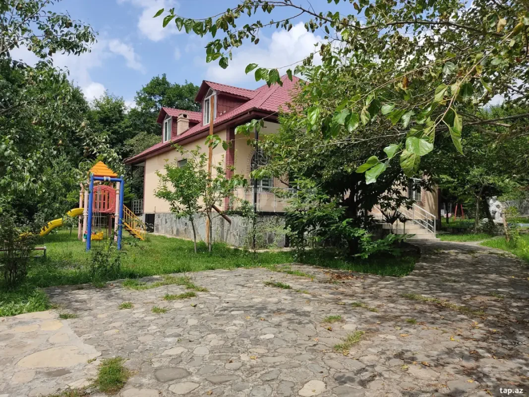 Kirayə verilir 4 otaqlı həyət evi 110 m²