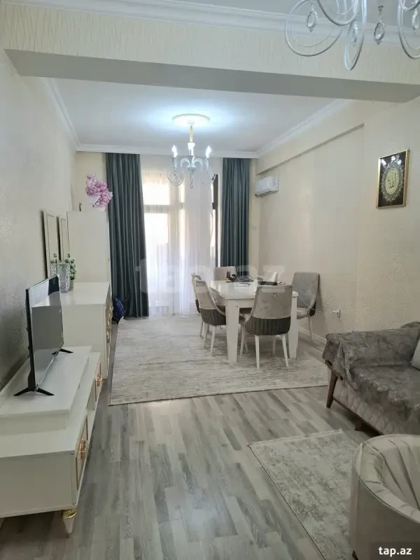 Kirayə verilir 2 otaqlı yeni tikili 80 m²