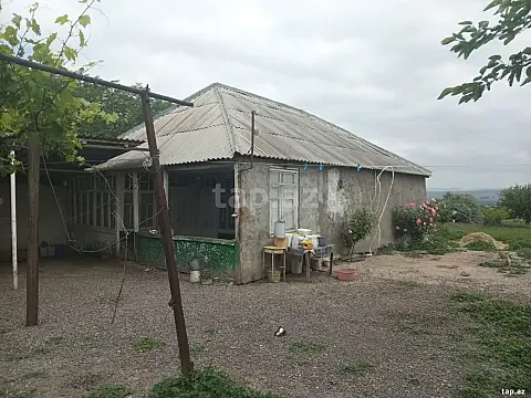 Satılır 3 otaqlı həyət evi 100 m² — Ağstafa 3 otaq 100.00 m²