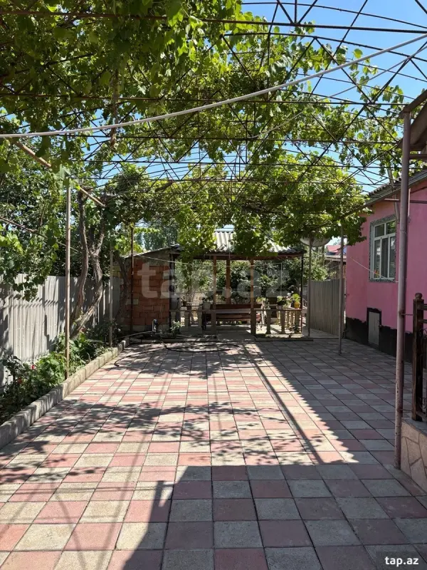 Kirayə verilir 4 otaqlı həyət evi 100 m²