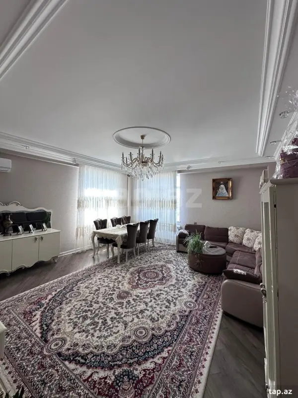 Satılır 4 otaqlı yeni tikili 125 m²