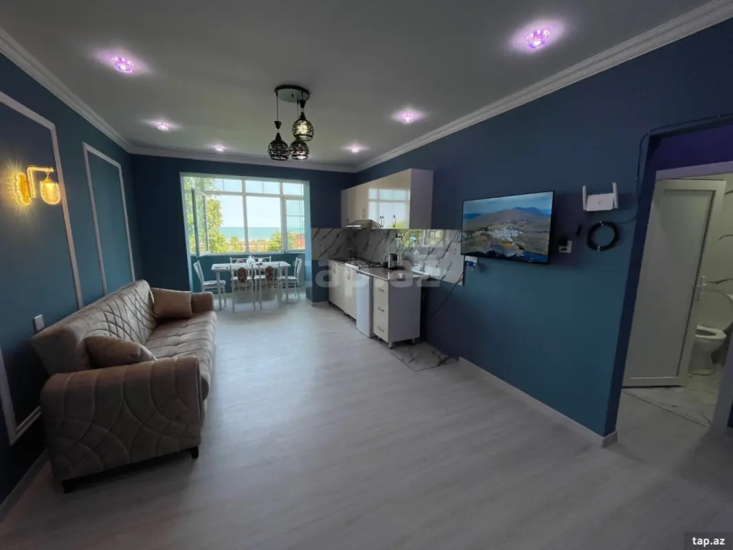 Kirayə verilir 2 otaqlı yeni tikili 70 m²