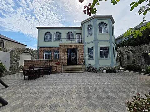 Satılır 5 otaqlı həyət evi 200 m² — Bakı, Mərdəkan 5 otaq 200.00 m²