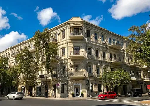 Satılır 5 otaqlı mənzil 250 m² — Bakı 5 otaq 250.00 m²