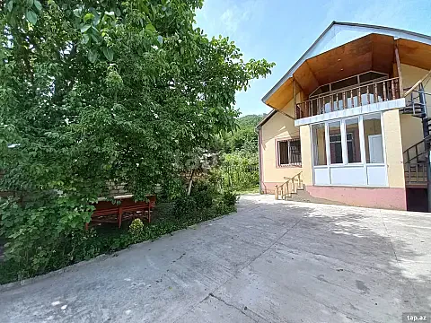 Kirayə verilir 3 otaqlı həyət evi 80 m² — Quba 3 otaq 80.00 m²
