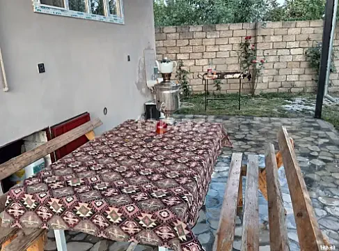 Kirayə verilir 2 otaqlı həyət evi 42 m² — İsmayıllı 2 otaq 42.00 m²