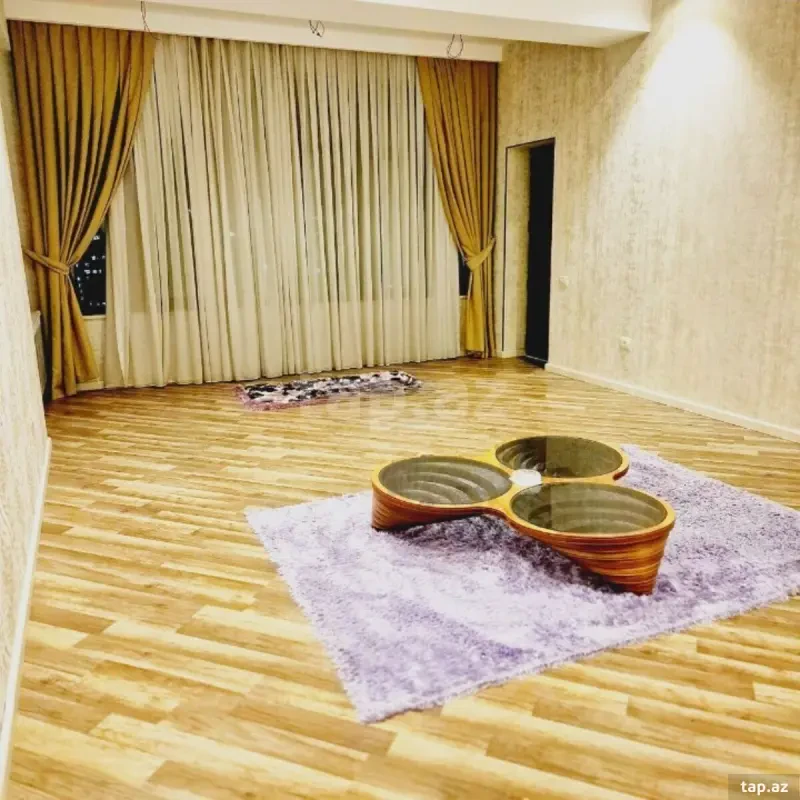 Satılır 2 otaqlı yeni tikili 70 m²