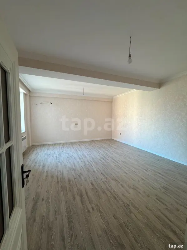 Satılır 3 otaqlı yeni tikili 125 m²