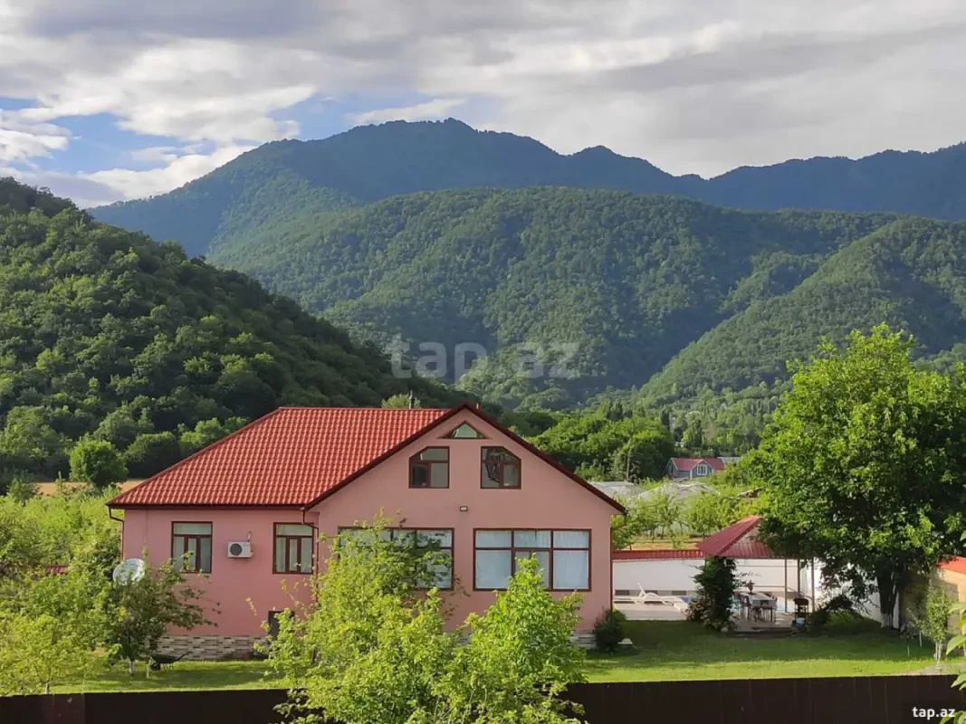 Kirayə verilir 5 otaqlı həyət evi 200 m²