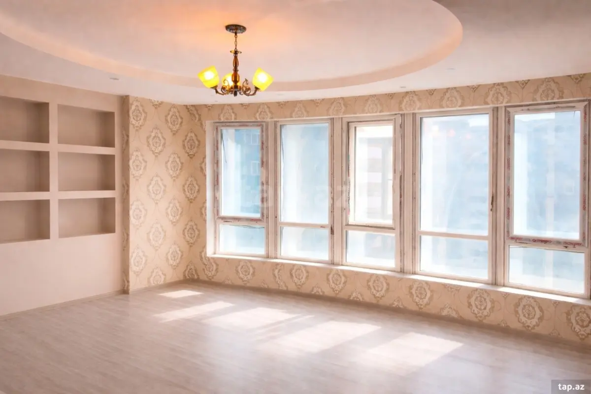 Satılır 2 otaqlı yeni tikili 81 m²