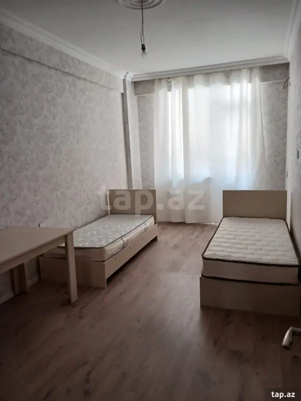 Kirayə verilir 3 otaqlı yeni tikili 125 m²