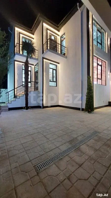 Satılır 5 otaqlı həyət evi 180 m²