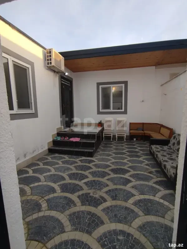 Satılır 3 otaqlı mənzil 140 m²