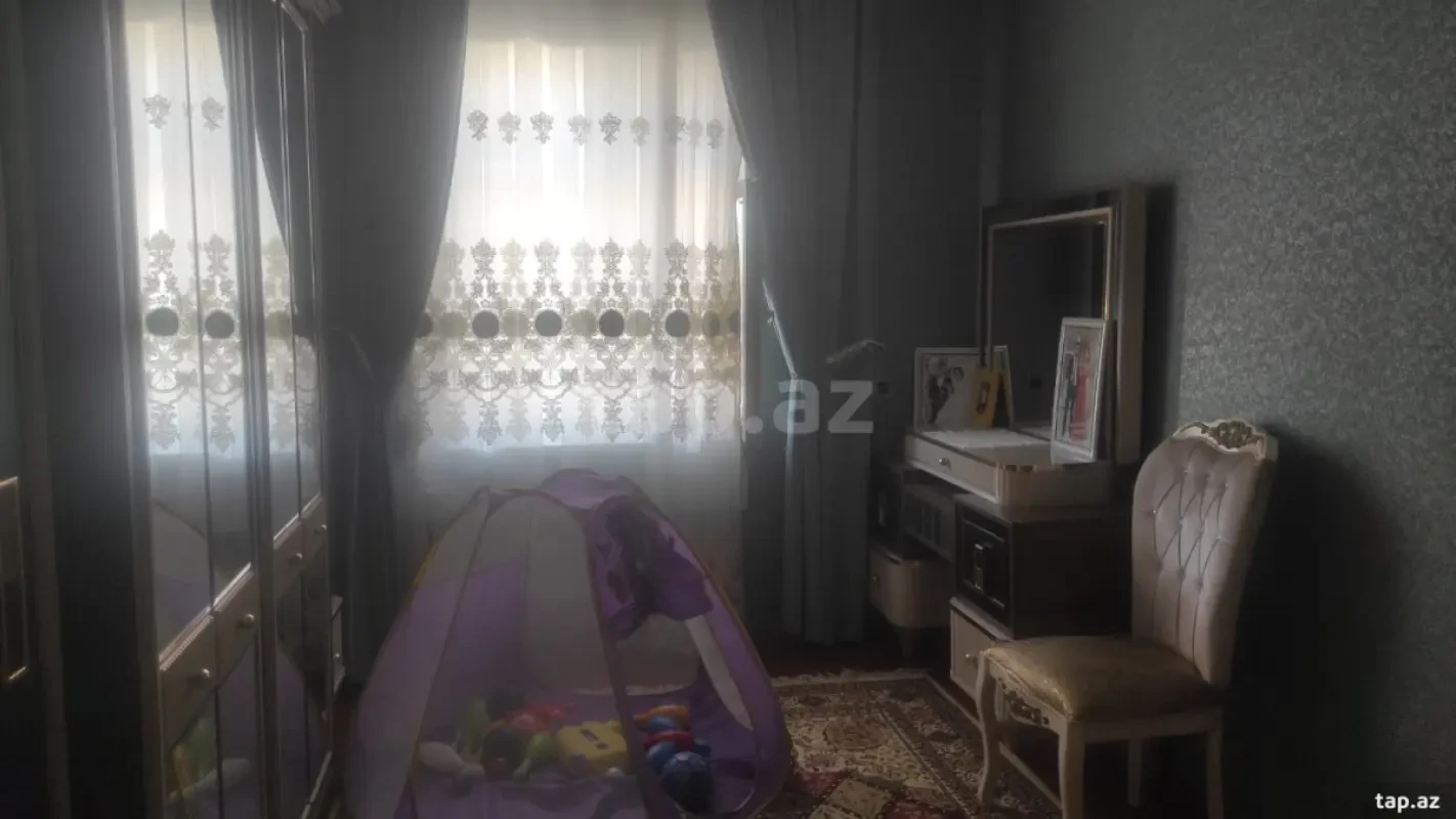 Satılır 4 otaqlı həyət evi 140 m²