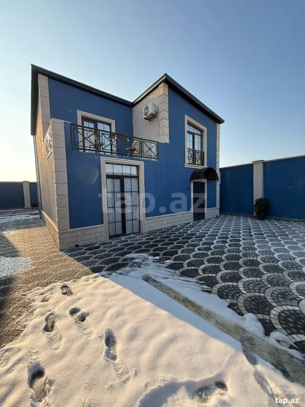 Kirayə verilir 3 otaqlı həyət evi 200 m²