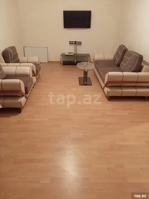 Kirayə verilir 2 otaqlı həyət evi 60 m²