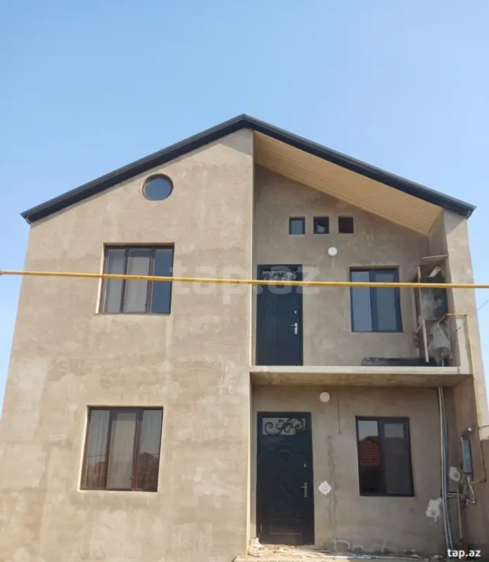 Satılır 6 otaqlı həyət evi 250 m²