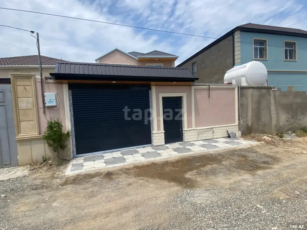 Satılır 5 otaqlı həyət evi 150 m²