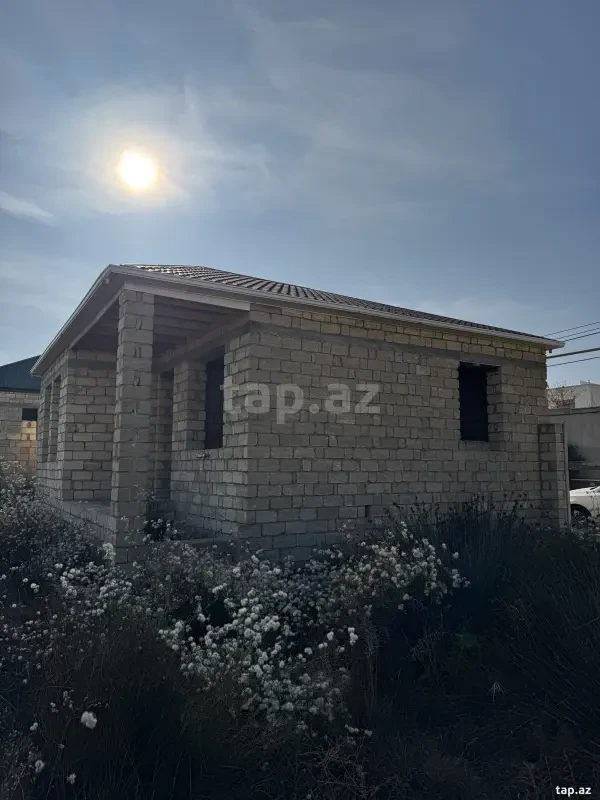 Satılır 3 otaqlı həyət evi 100 m²