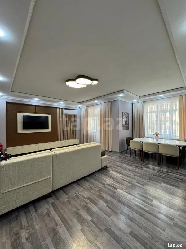 Satılır 3 otaqlı yeni tikili 140 m²