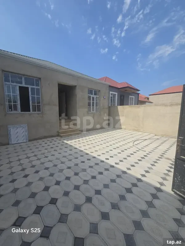 Satılır 4 otaqlı həyət evi 120 m²