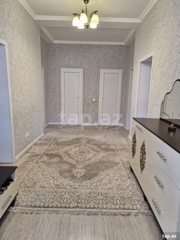 Kirayə verilir 3 otaqlı yeni tikili 100 m²