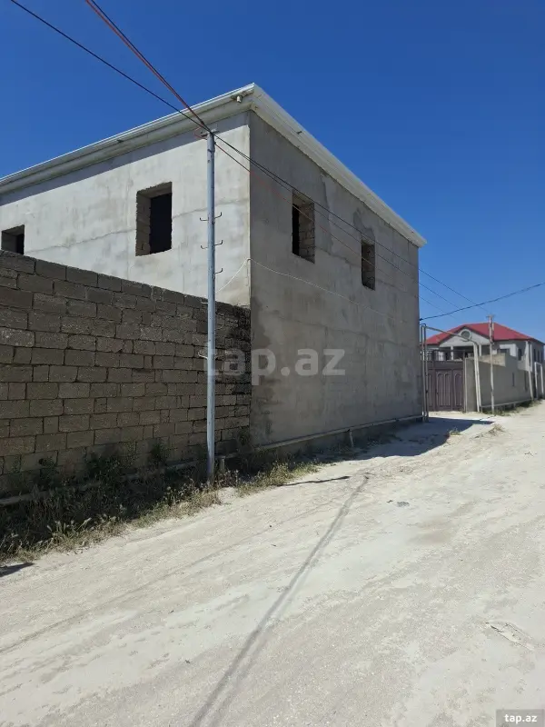 Satılır 6 otaqlı həyət evi 210 m²