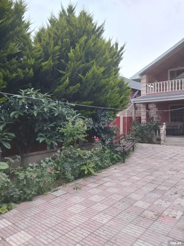 Kirayə verilir 6 otaqlı həyət evi 250 m²