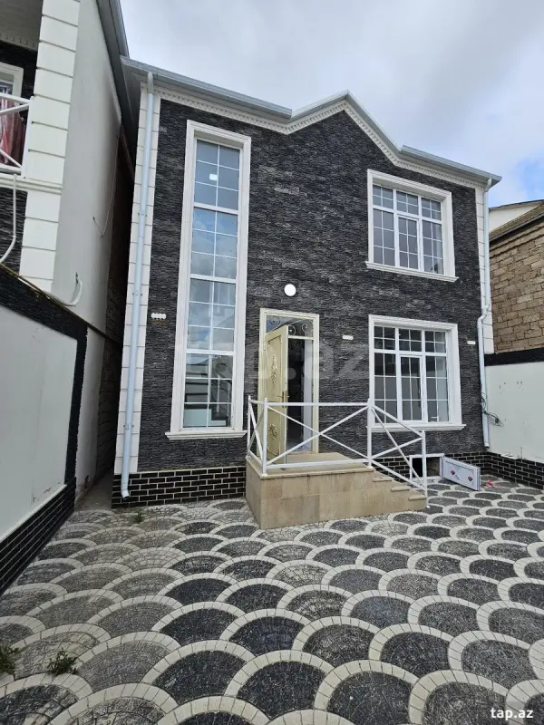 Satılır 5 otaqlı həyət evi 150 m²