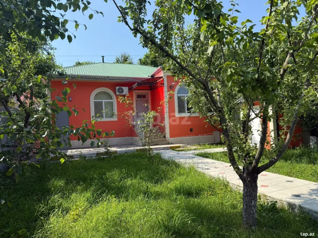 Kirayə verilir 4 otaqlı həyət evi 200 m²