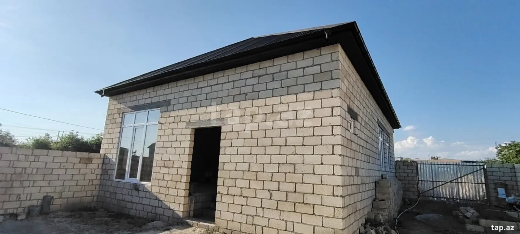 Satılır 3 otaqlı həyət evi 124 m²