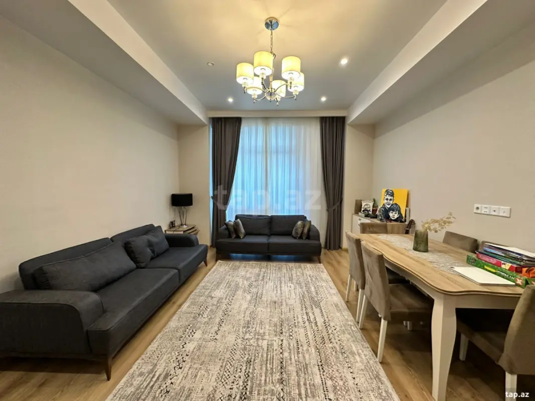 Kirayə verilir 3 otaqlı yeni tikili 145 m²