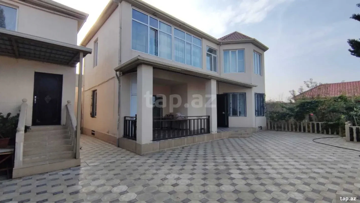Satılır 4 otaqlı həyət evi 180 m²
