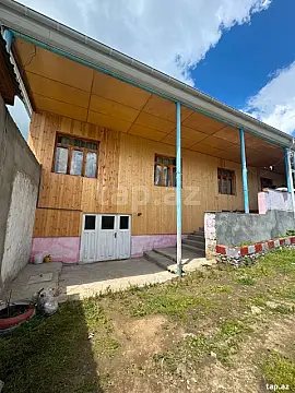 Satılır 4 otaqlı həyət evi 200 m² — Gədəbəy 4 otaq 200.00 m²