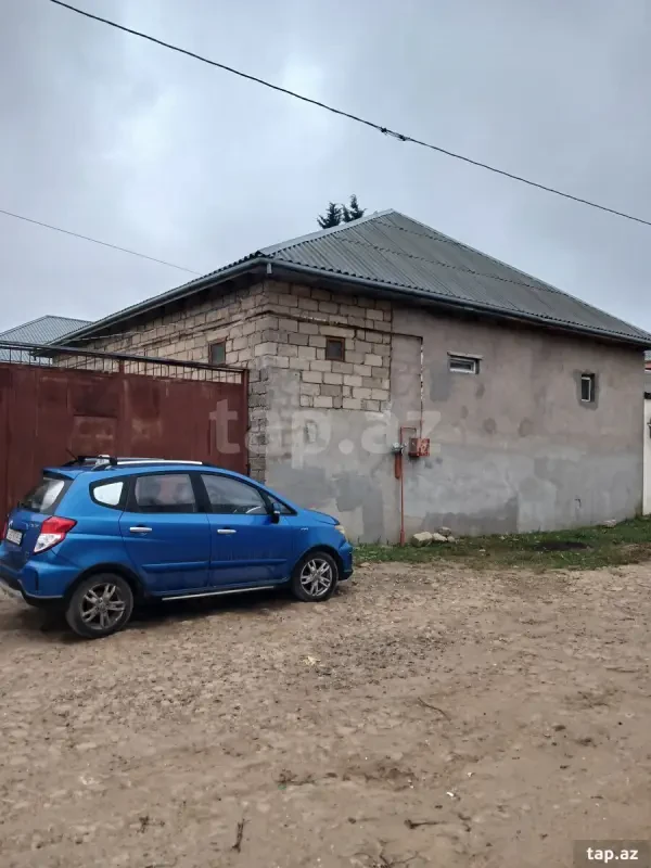 Satılır 3 otaqlı həyət evi 100 m²