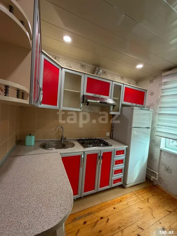 Kirayə verilir 2 otaqlı mənzil 55 m²