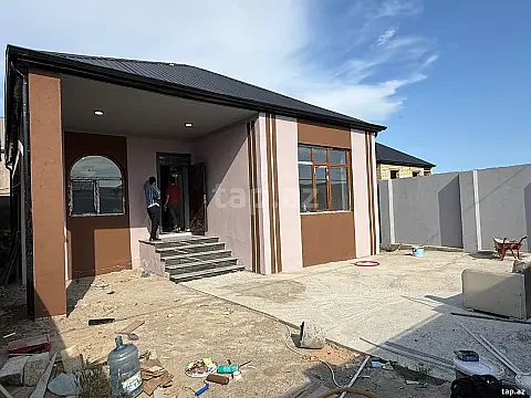 Satılır 3 otaqlı həyət evi 100 m² — Bakı, Qobustan qəs. 3 otaq 100.00 m²