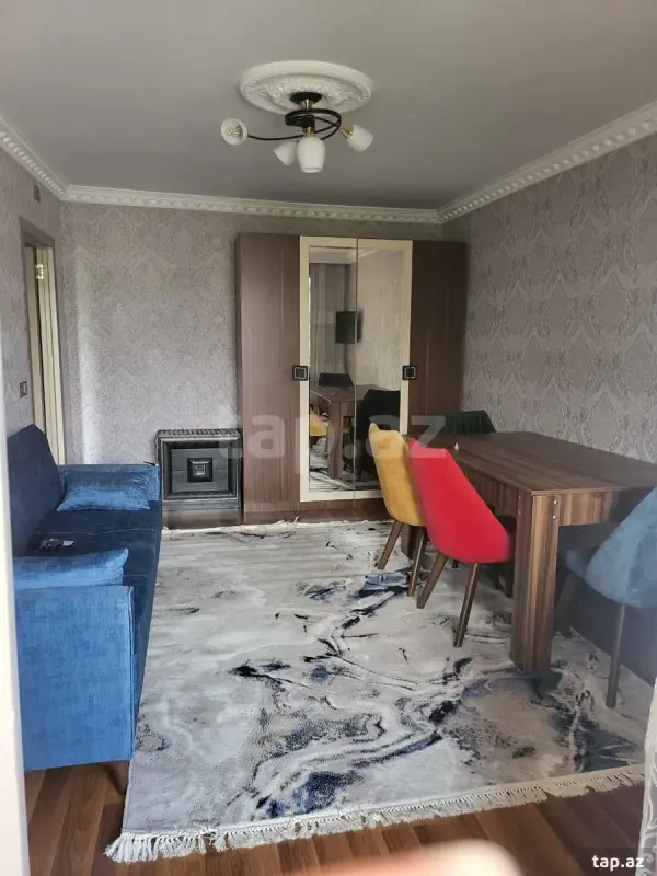 Kirayə verilir 2 otaqlı mənzil 50 m²