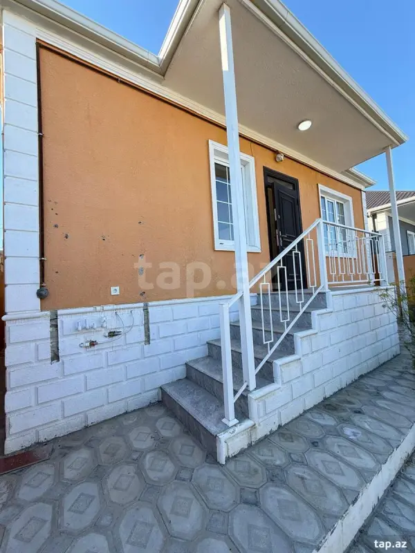 Satılır 3 otaqlı həyət evi 95 m²