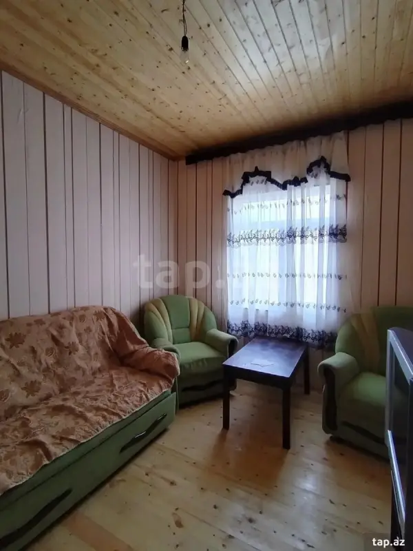 Kirayə verilir 2 otaqlı həyət evi 80 m²