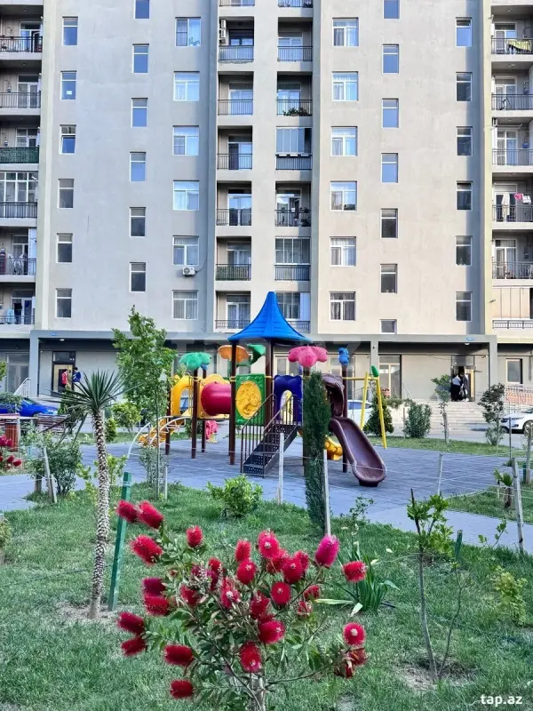 Satılır 3 otaqlı yeni tikili 65 m²