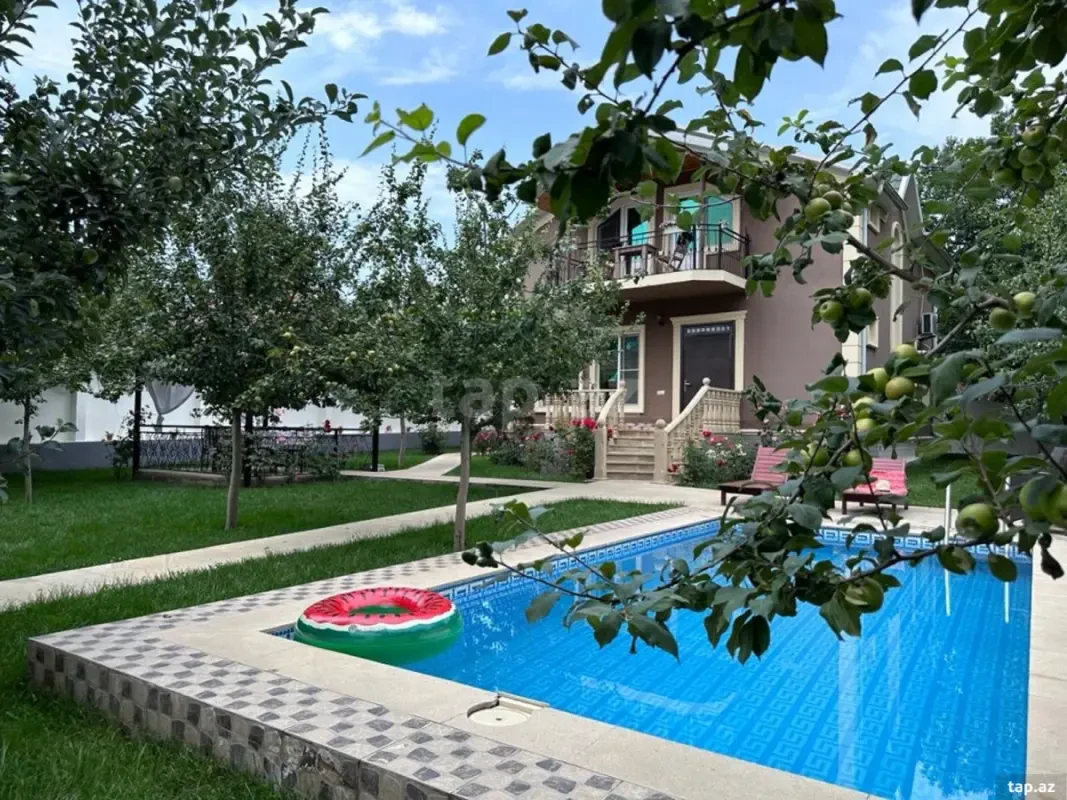 Kirayə verilir 4 otaqlı həyət evi 222 m²