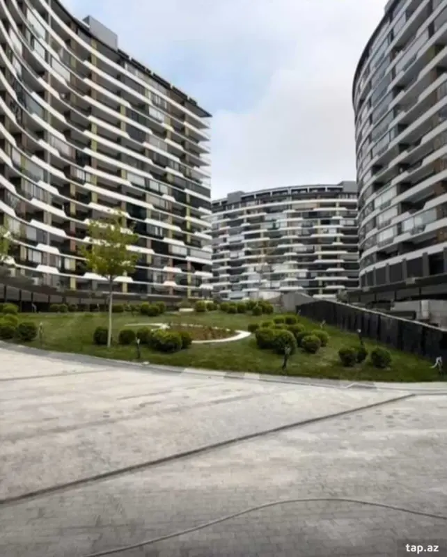 Satılır 2 otaqlı yeni tikili 69 m²