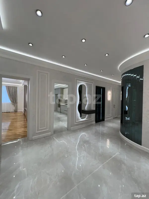 Satılır 4 otaqlı yeni tikili 172 m²