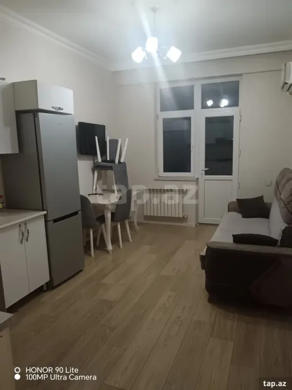 Kirayə verilir 2 otaqlı yeni tikili 65 m²
