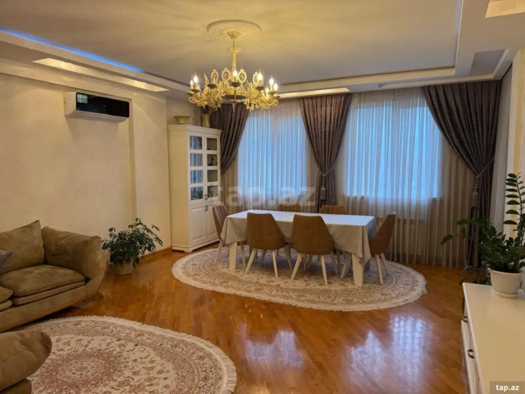 Satılır 3 otaqlı yeni tikili 120 m²