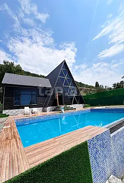 Kirayə verilir 4 otaqlı həyət evi 550 m² — Qəbələ 4 otaq 550.00 m²