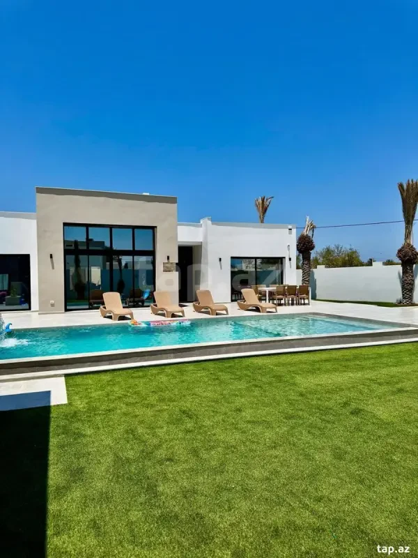 Kirayə verilir 5 otaqlı həyət evi 250 m²