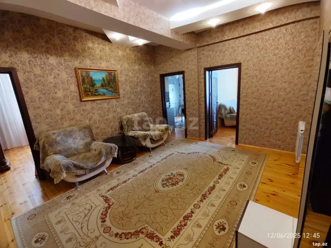 Kirayə verilir 3 otaqlı yeni tikili 100 m²
